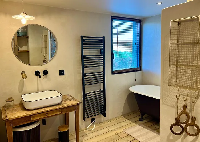 L'hôtel Callot - Longère à La Campagne Saint-Martin-de-Cenilly